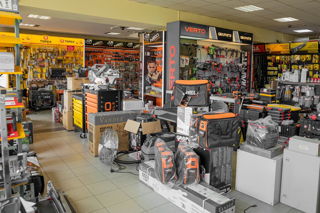 Narzędzia budowlane w sklepie Olmet