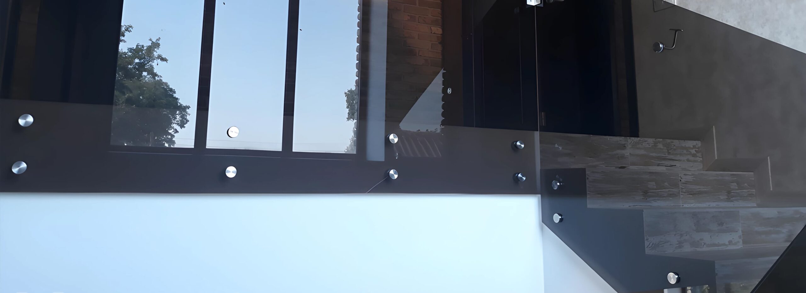 ODFGlobal – konektory i mocowania do szkła