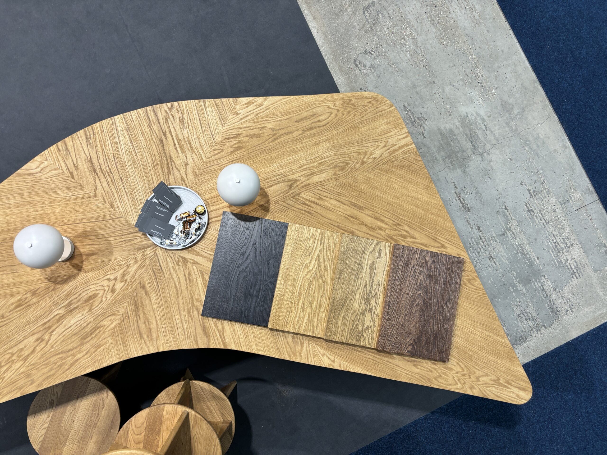 Fronty na wymiar – dlaczego warto kupować bezpośrednio od producenta?