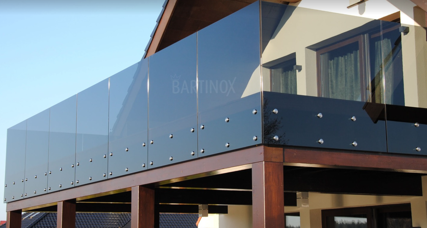 Balustrady i systemy ze stali nierdzewnej