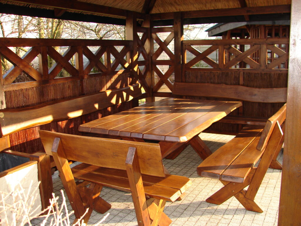 Altana ogrodowa drewniana
