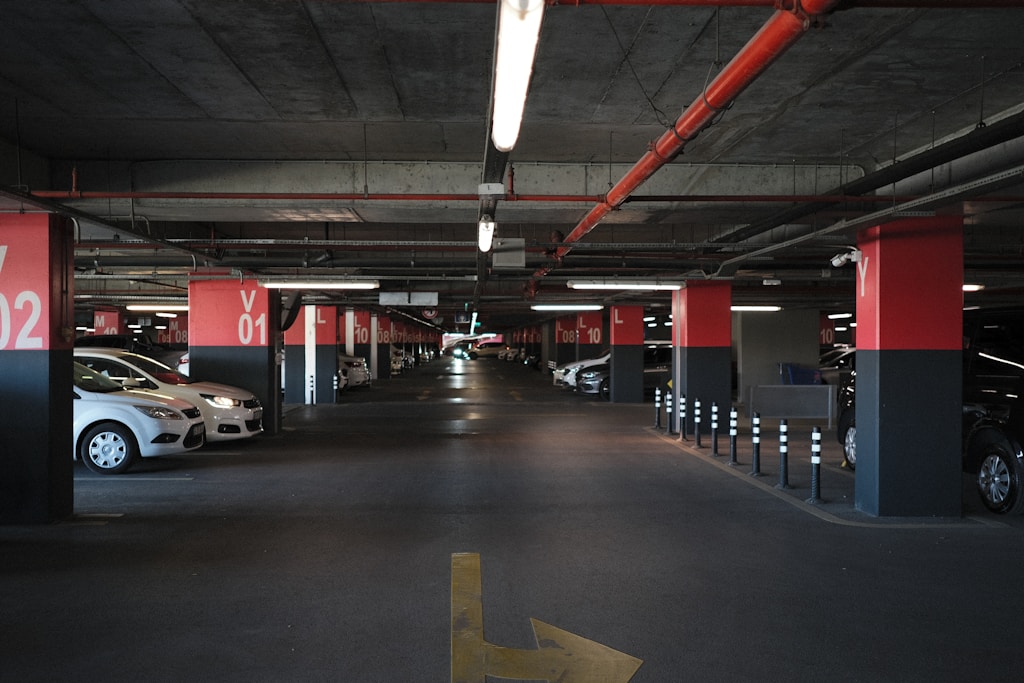 Gdzie sprawdza się blokada parkingowa i jaką wybrać?