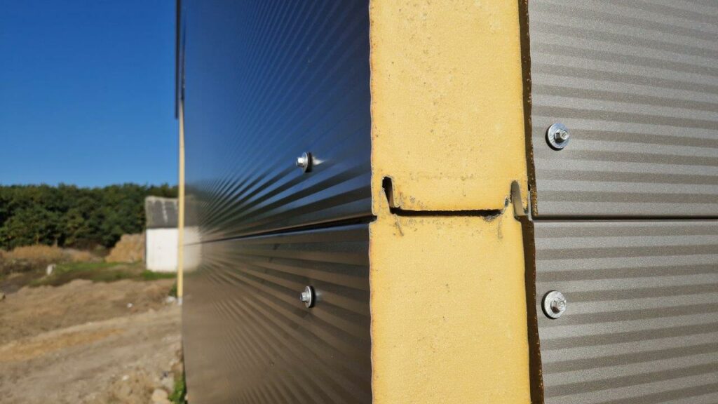 Paneltech płyty warstwowe ścienne PIR