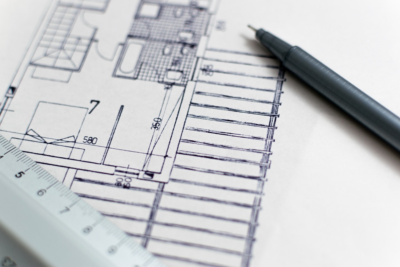 Gotowy czy indywidualny projekt domu – kiedy warto skorzystać z pomocy architekta?