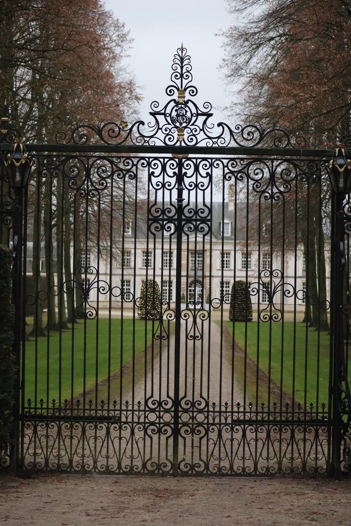 brama skrzydłowa